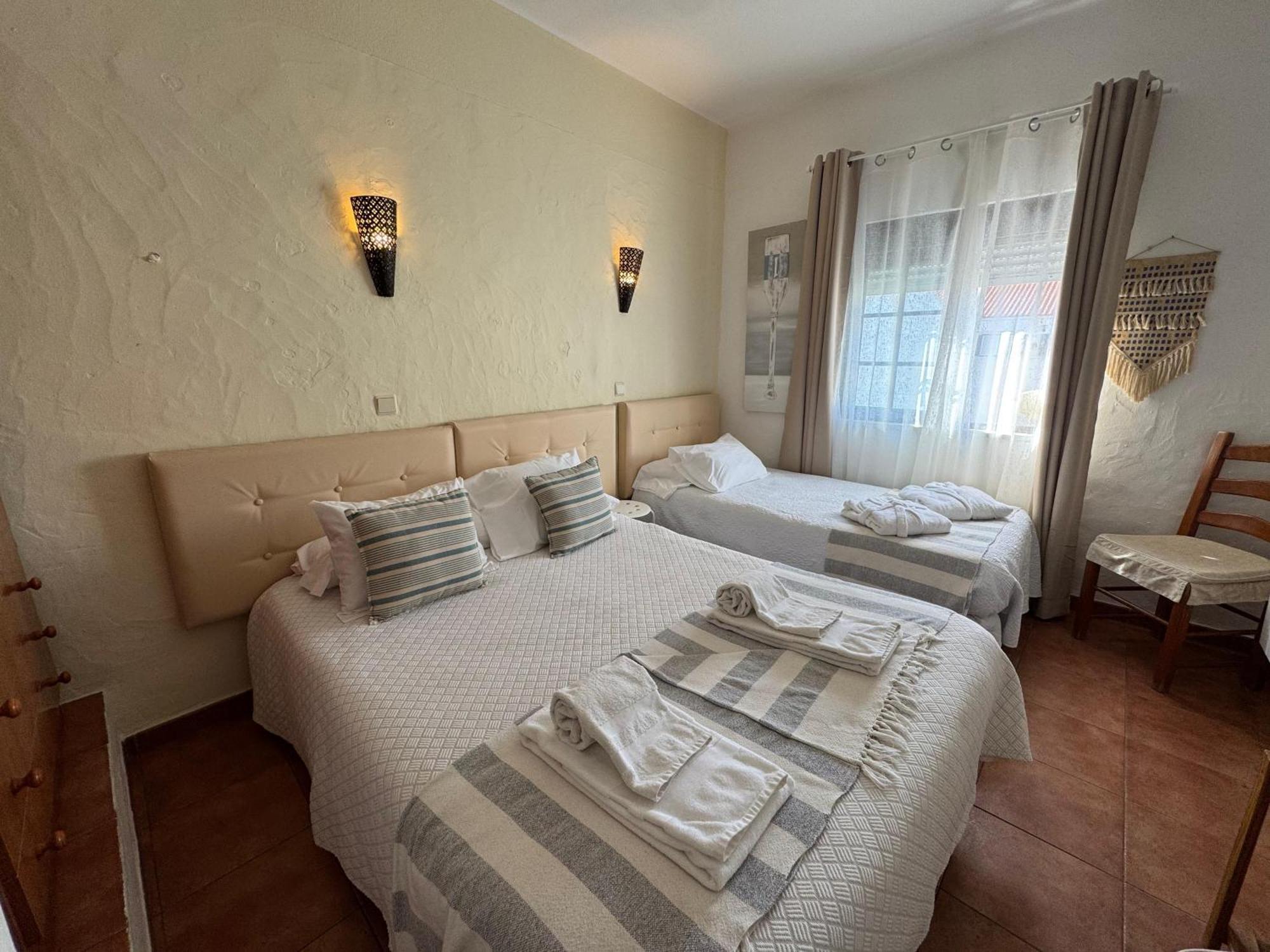 Quartos Abelha Porto Covo Esterno foto